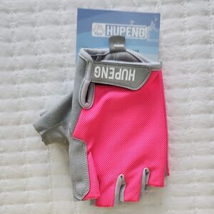 Cycling Gloves NWT